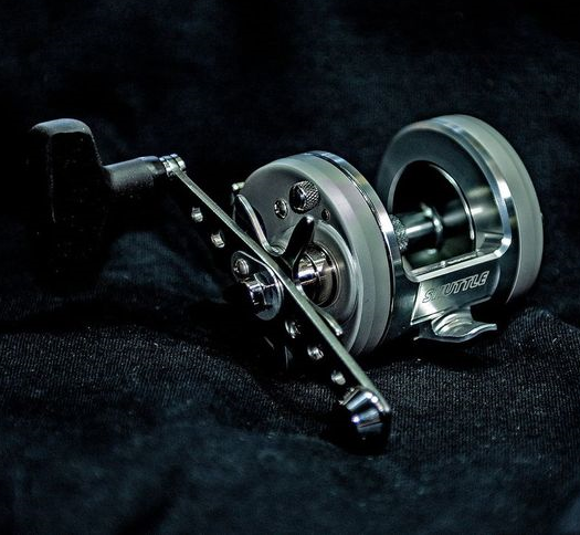 Akios Shuttle 656 White Rhino Surf Fishing Reel